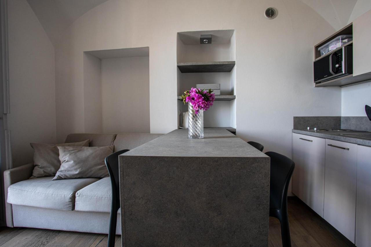 La Dimora Del Glicine 2 Apartman Belgirate Kültér fotó